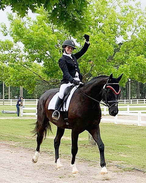 Bonnets made especially for your horse